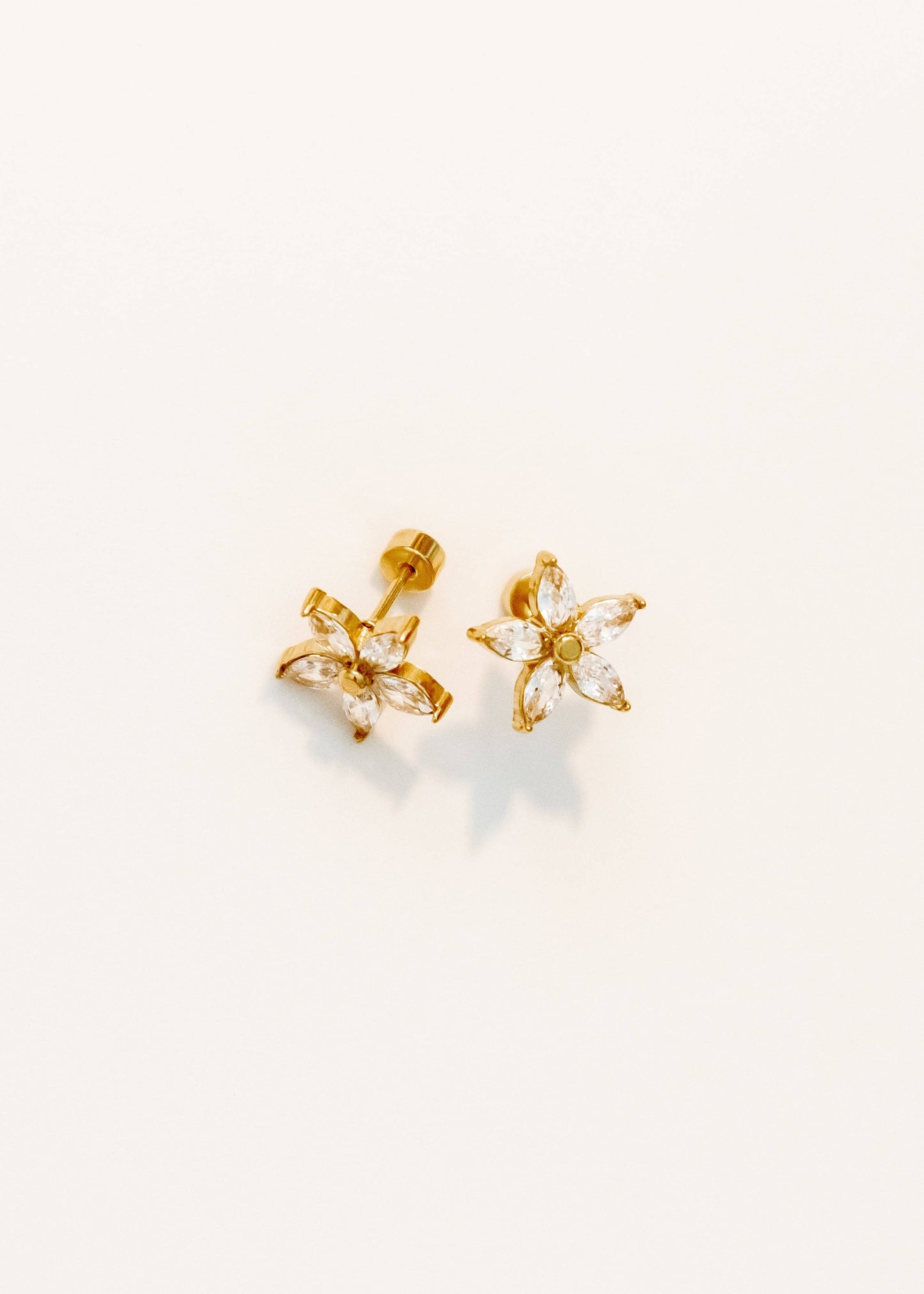 LINNY CO Screwback Studs - Lily